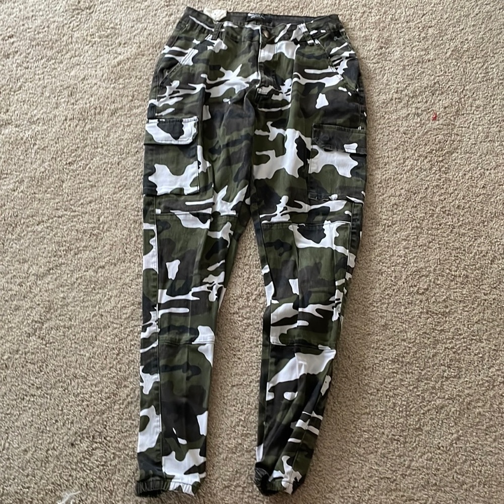 American Bazi camp joggers